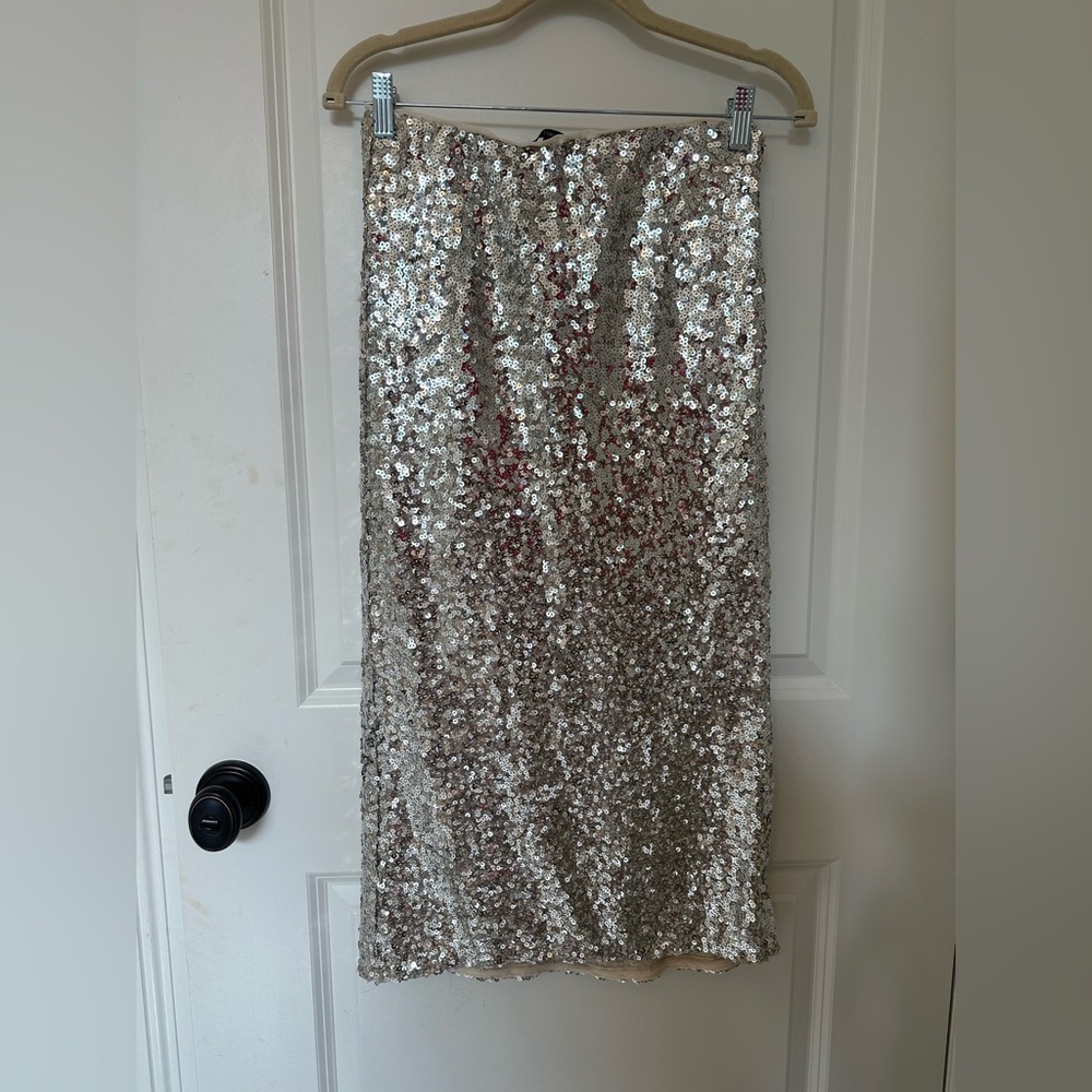 Sequin midi skirt worn once size small